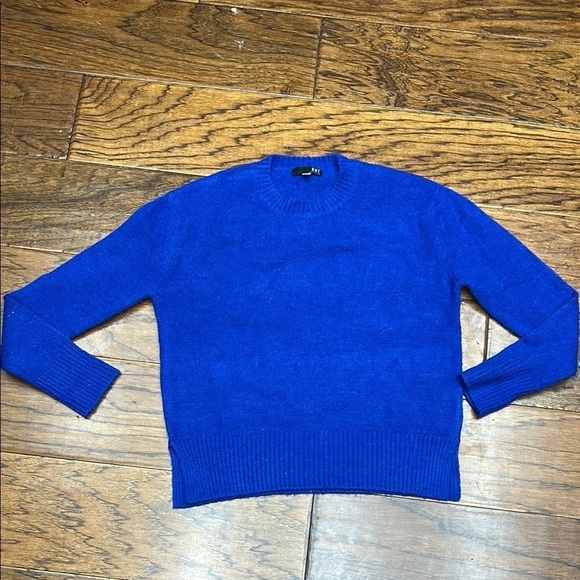 Kut from the Kloth sweater - Picture 1 of 5